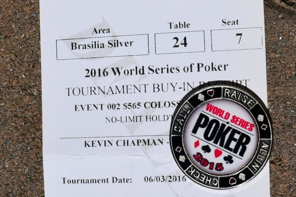 https://www.reddit.com/r/poker/comments/1u72l2x/unluckiest_player_at_wsop/ - WSOP最倒霉玩家?从一手牌看德州扑克的波动与心态管理